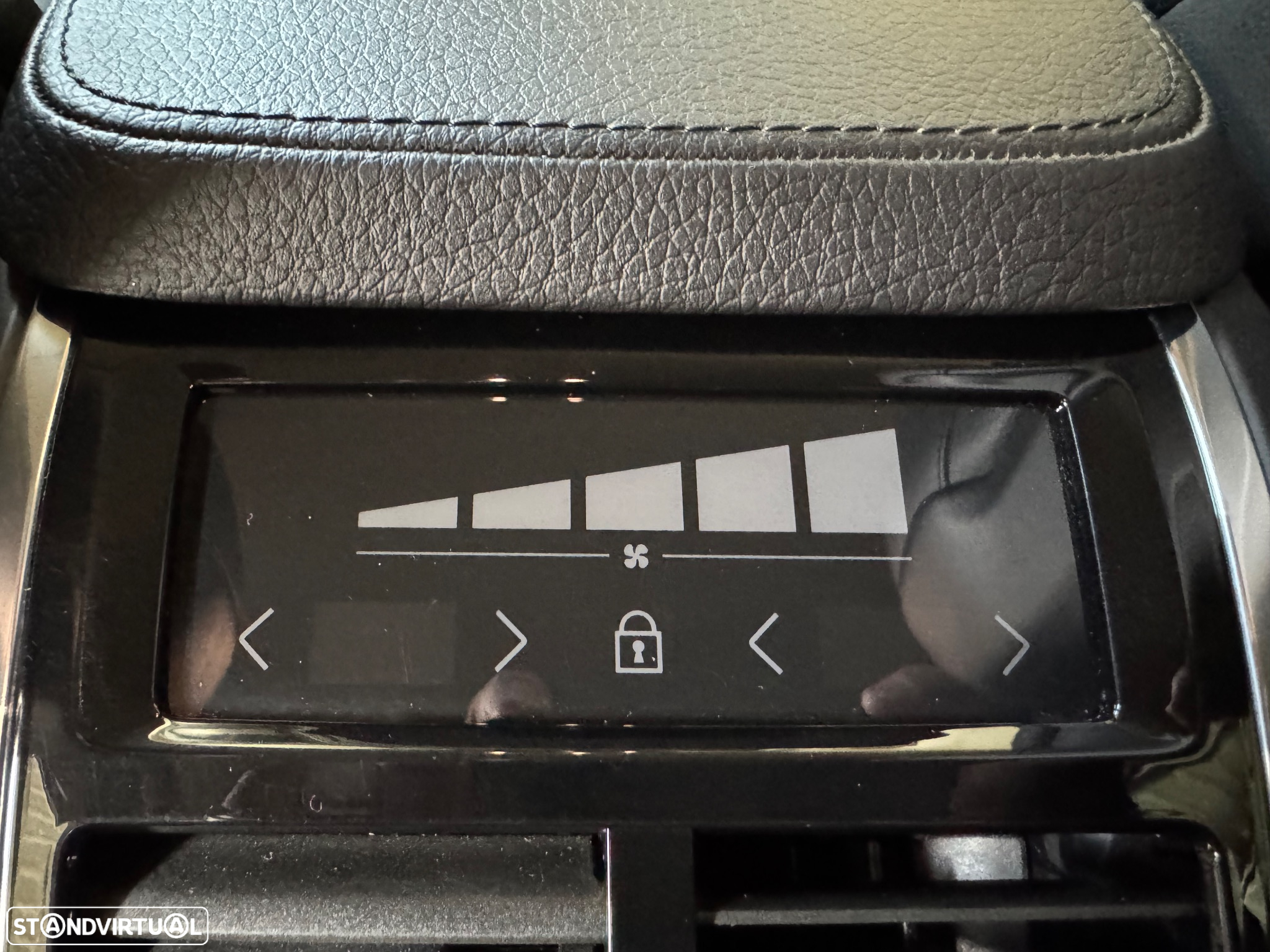 Volvo XC 90 2.0 T8 PHEV R-Design Expression AWD - 26
