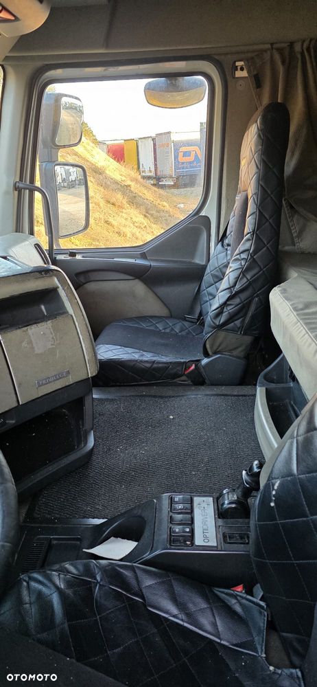 Renault Premium - 12