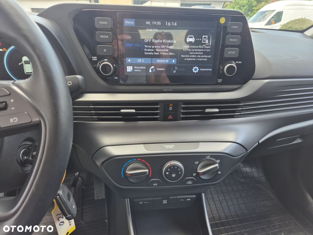 Hyundai i20 blue 1.2 Pure - 13