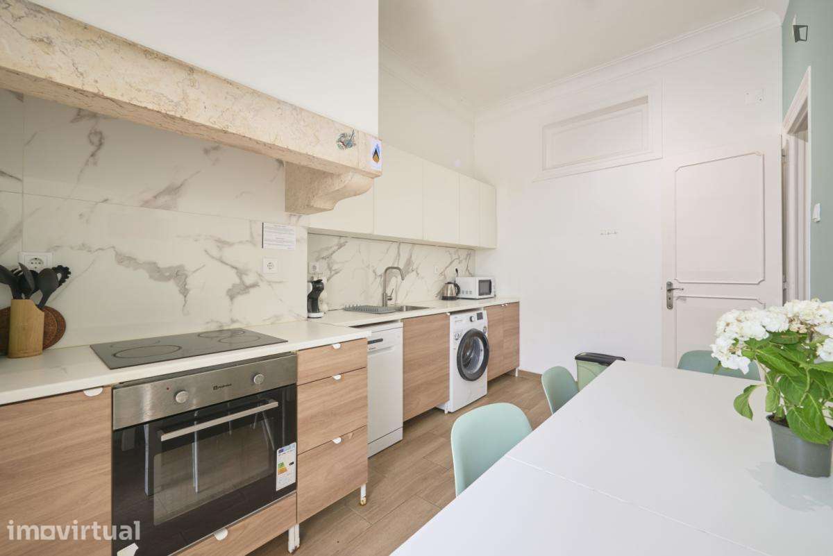 Quarto - localizado em Marquês de Pombal Lisbon - Grande imagem: 4/29