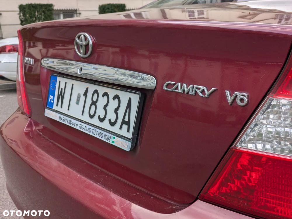 Toyota Camry 3.0 V6 - 9