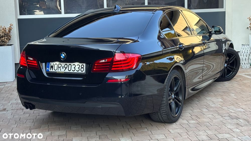 BMW Seria 5 525d xDrive - 35