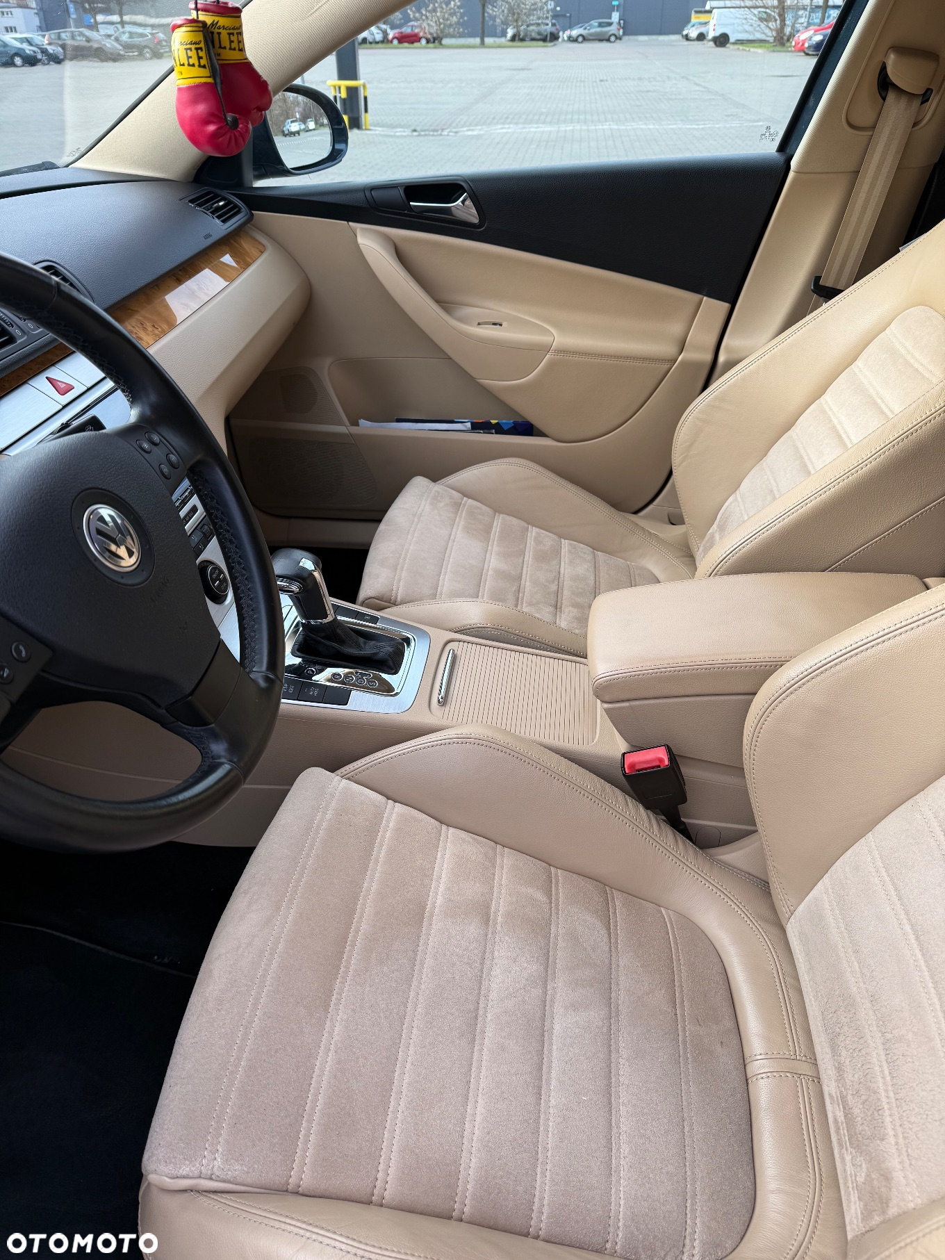 Volkswagen Passat - 26