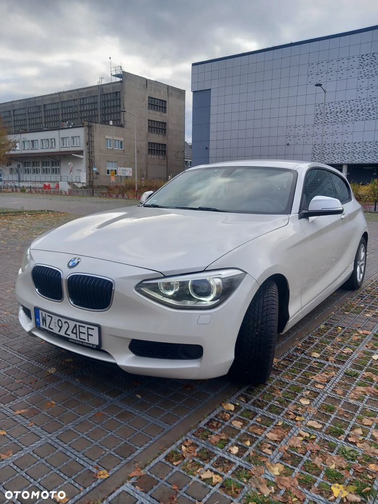 BMW Seria 1 116i - 1