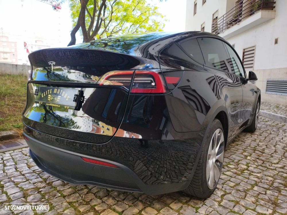 Tesla Model Y RWD - 3