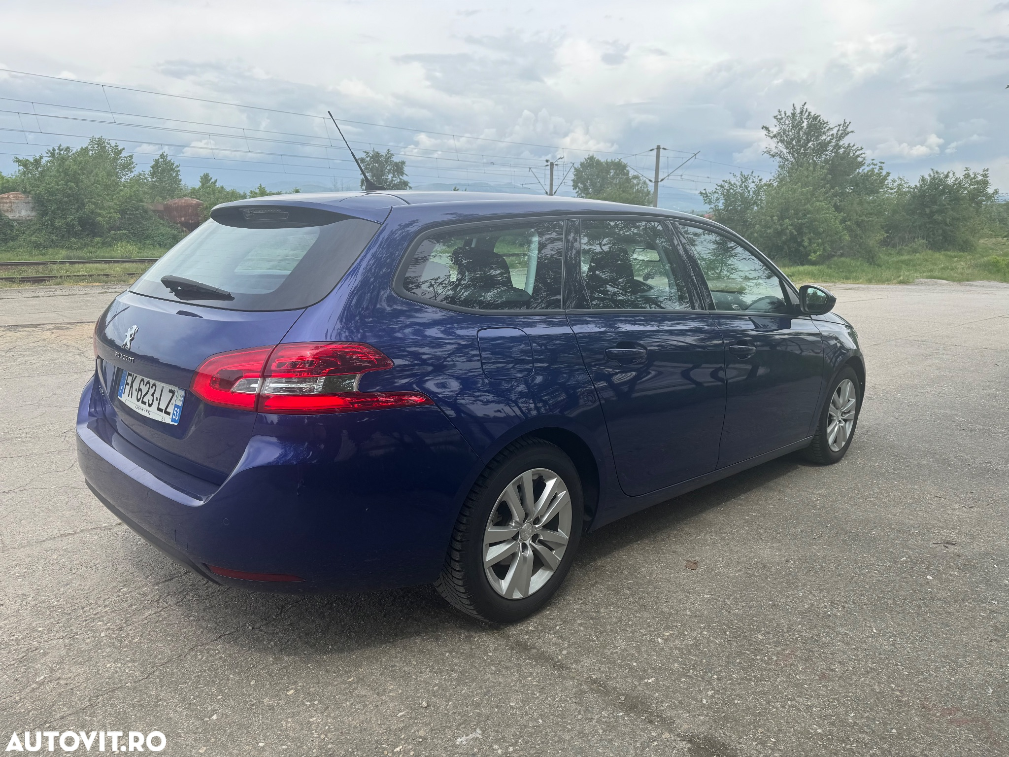 Peugeot 308 SW BlueHDi 100 Stop & Start Active Pack - 3
