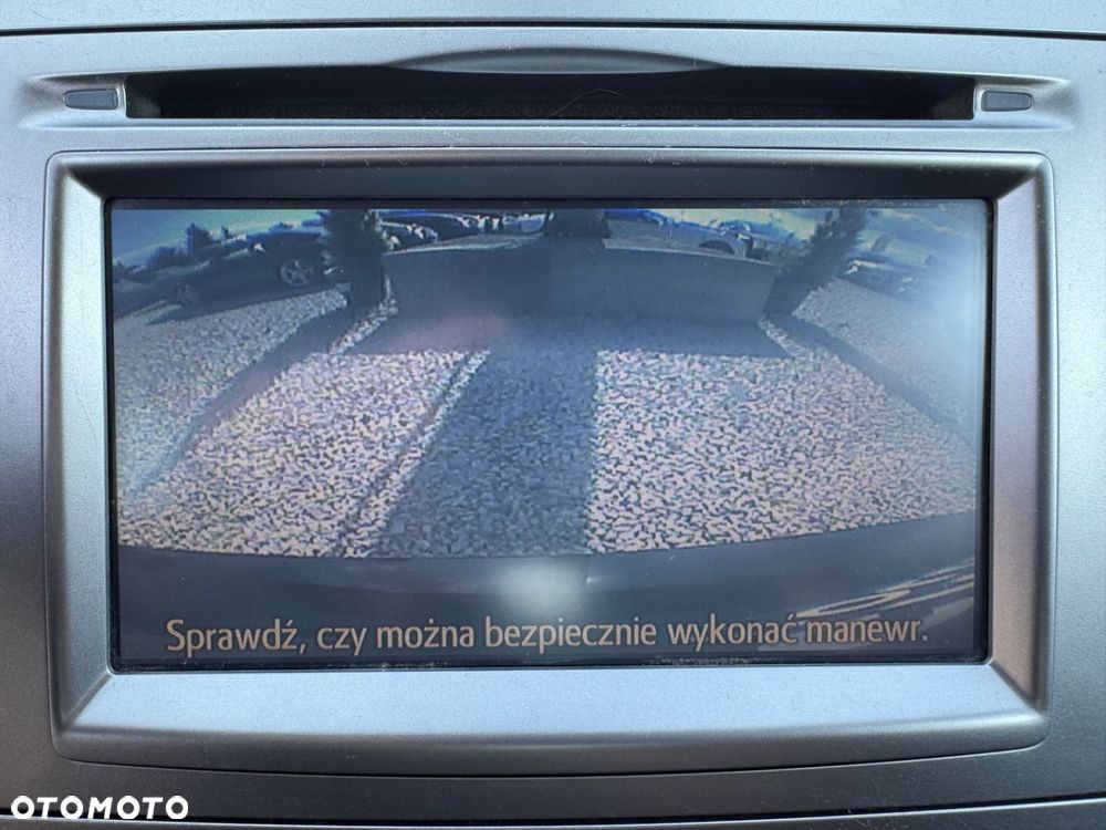 Toyota Avensis 1.8 Premium MS - 20