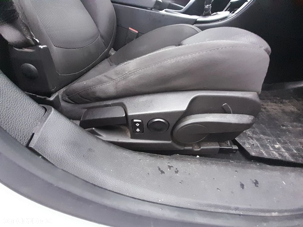 OPEL INSIGNIA A FOTELE KANAPA KOMPLET SEDAN UK - 4