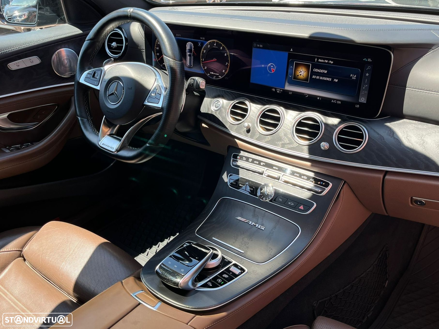 Mercedes-Benz E 63 AMG S 4-Matic+ - 32