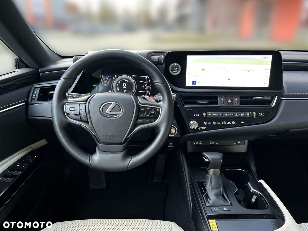 Lexus ES 300h Business Edition - 10