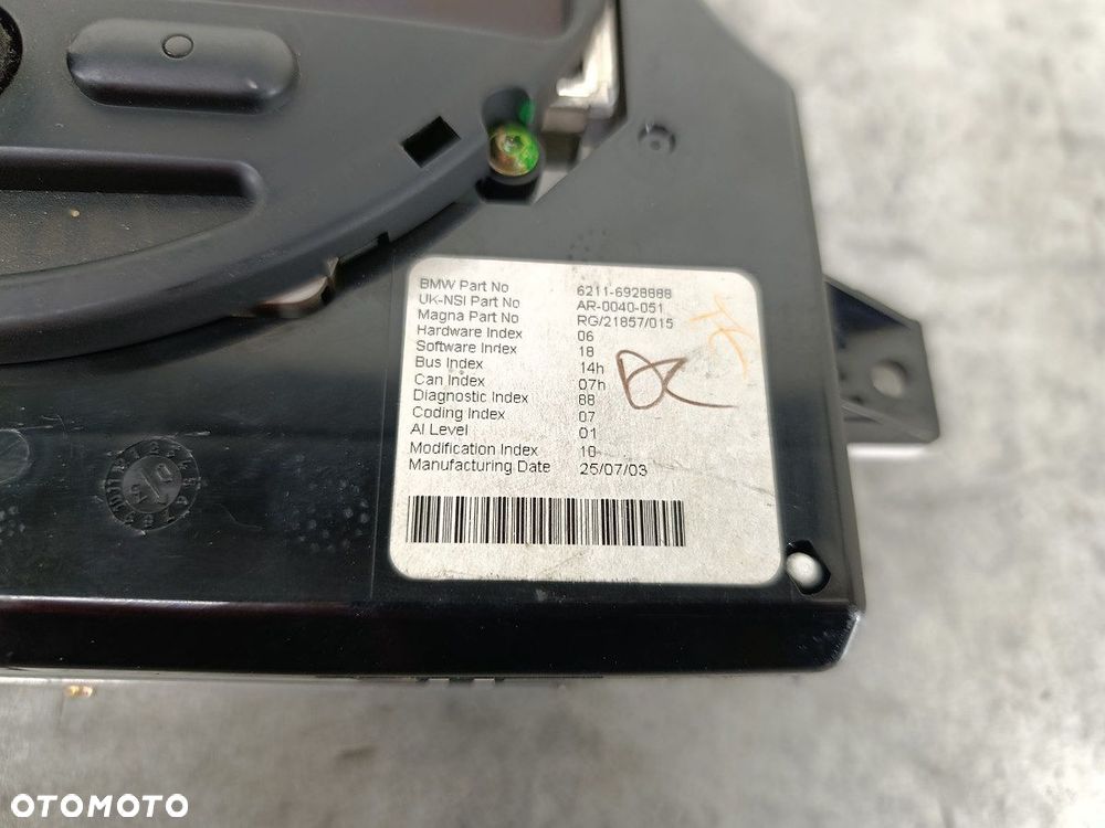 RADIO NAWIGACJA FABRYCZNA MINI R50 6211-6928888   67379411  65.90-6934417 - 4