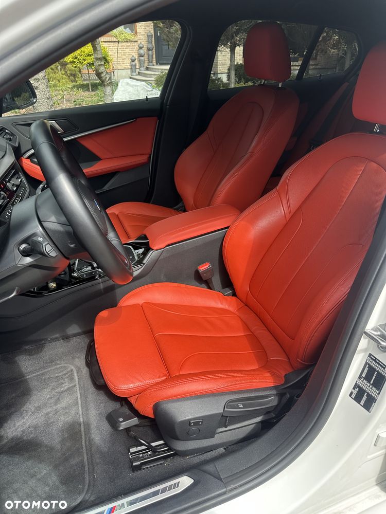 BMW Seria 1 120i M Sport - 8