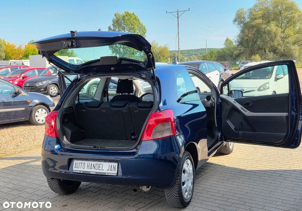 Toyota Yaris - 18