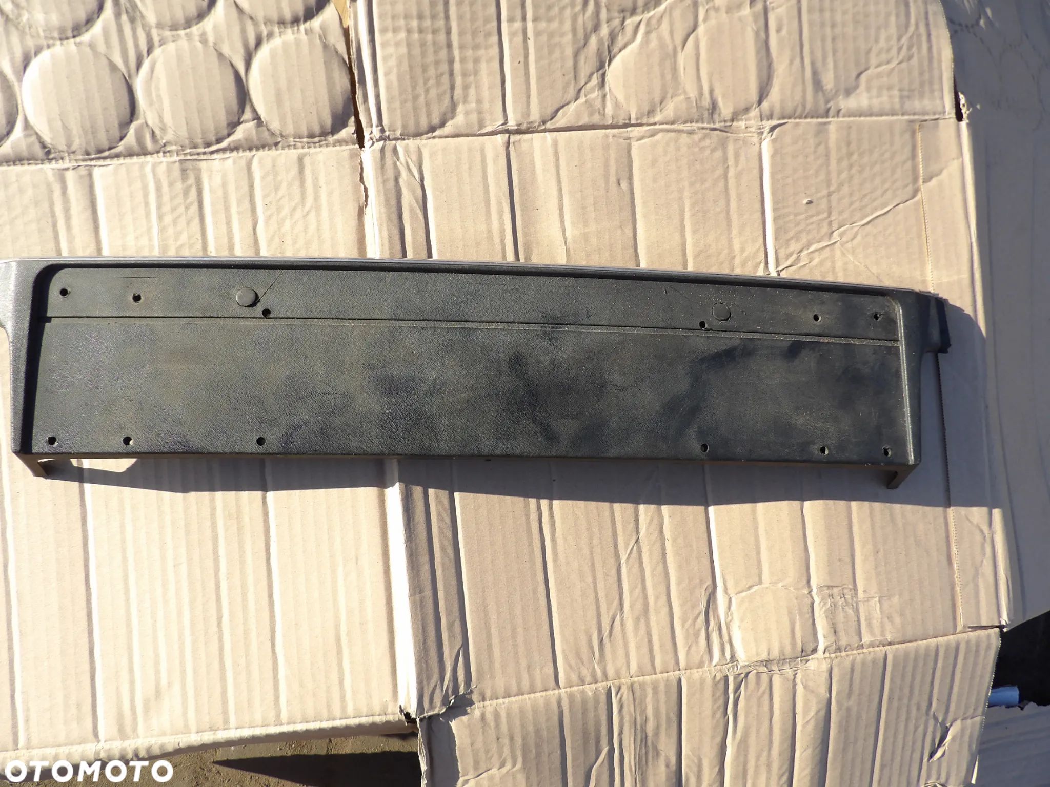 BMW - E39 - RAMKA , PODKŁADKA POD TABLICĘ REJESTRACYJNĄ - 8226563 - 1
