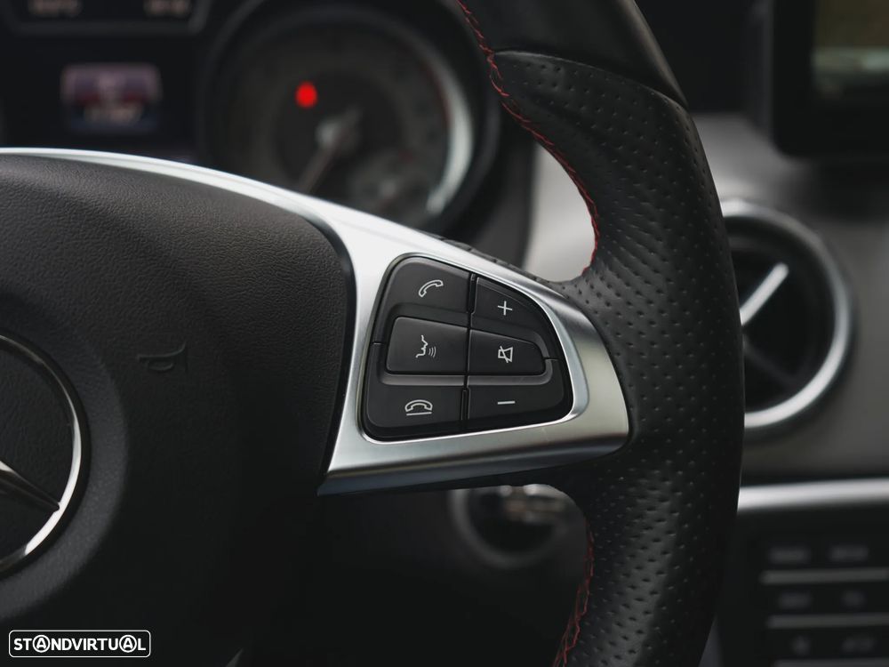 Mercedes-Benz GLA 200 CDI AMG Line - 14