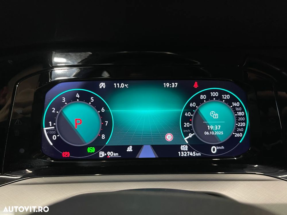 Volkswagen Golf 1.5 eTSI ACT DSG MHEV Life - 24