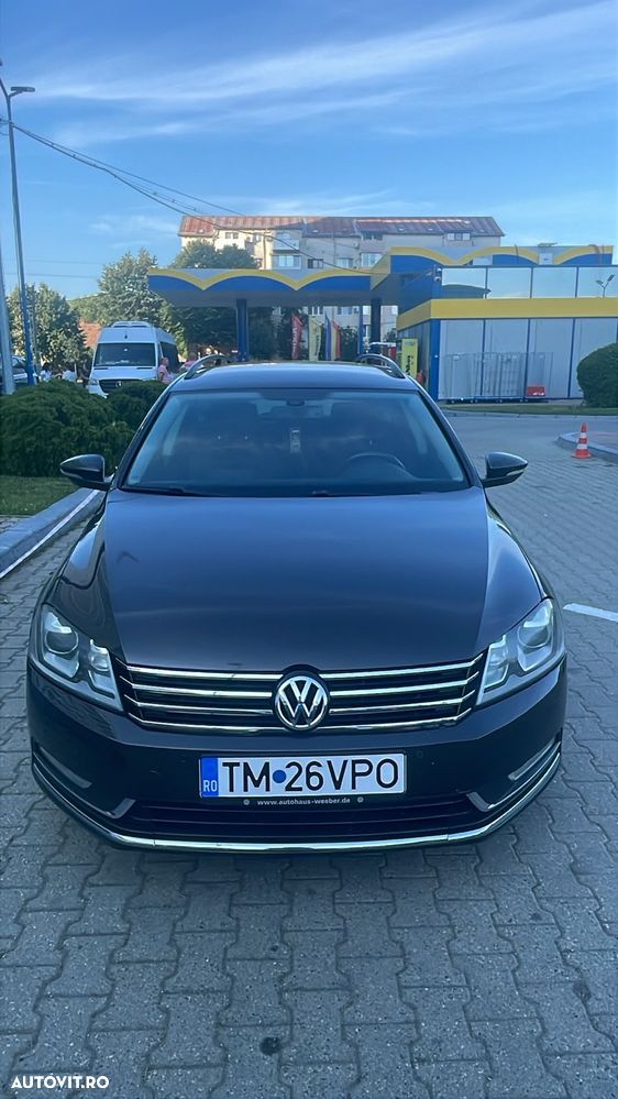 Volkswagen Passat - 2