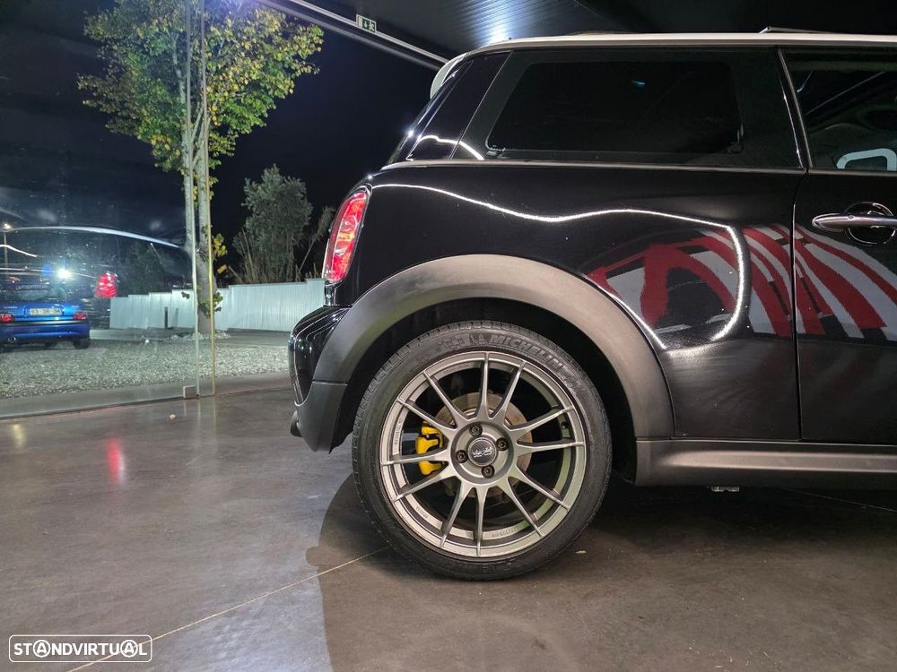 MINI 3 Portas Cooper D - 26