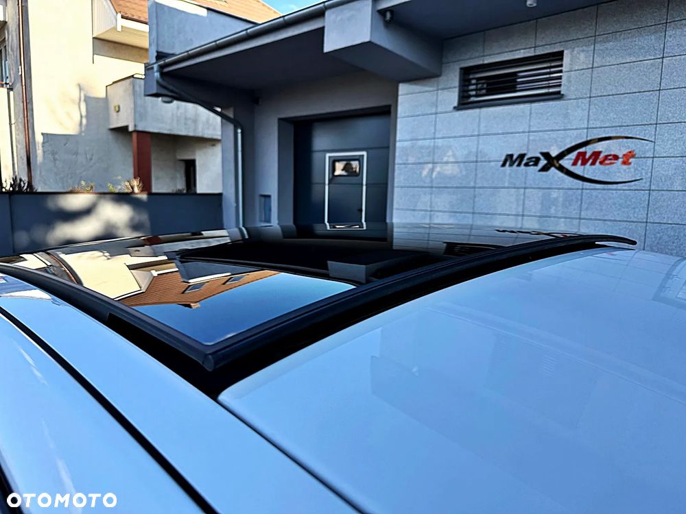Jaguar XE 20d R-Sport - 13
