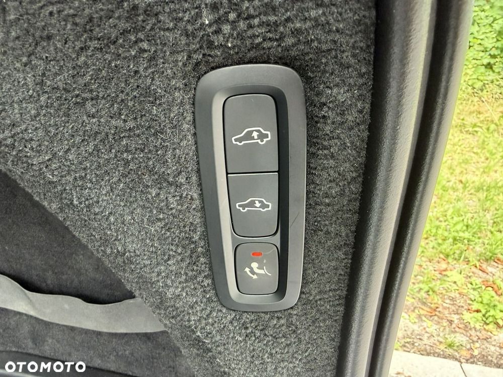 Volvo XC 90 - 27