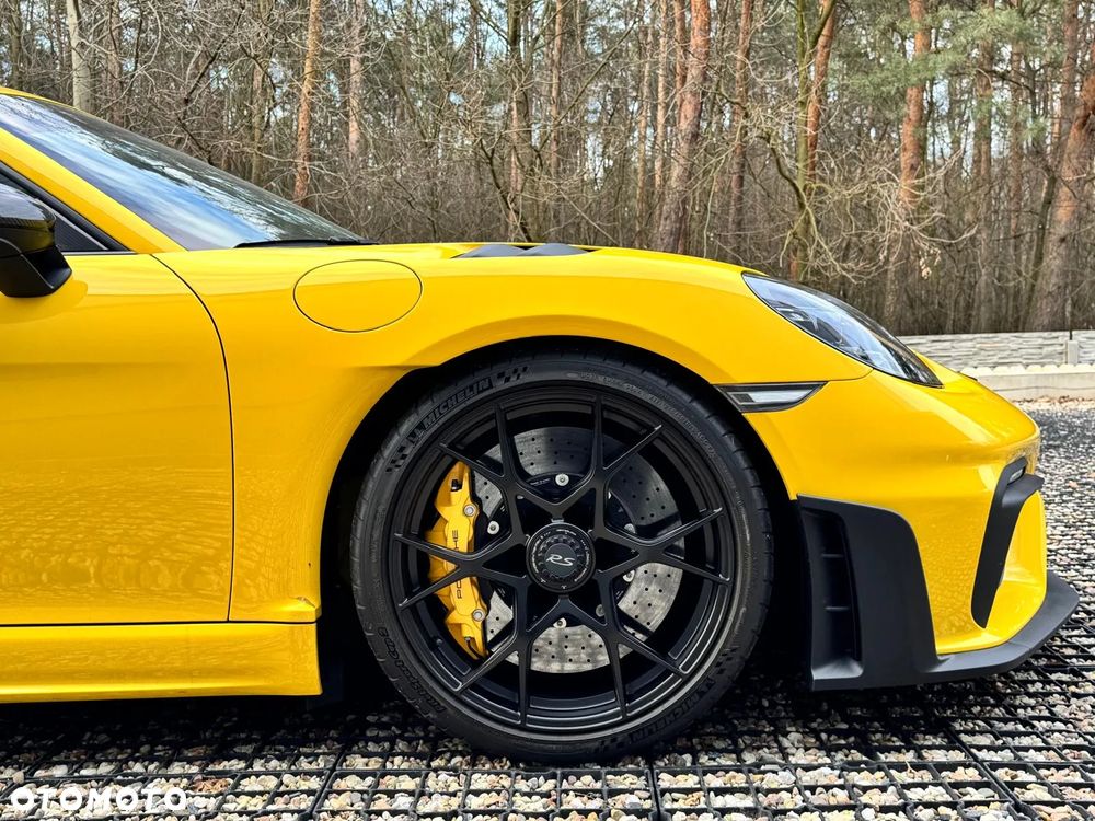 Porsche 718 Cayman - 14