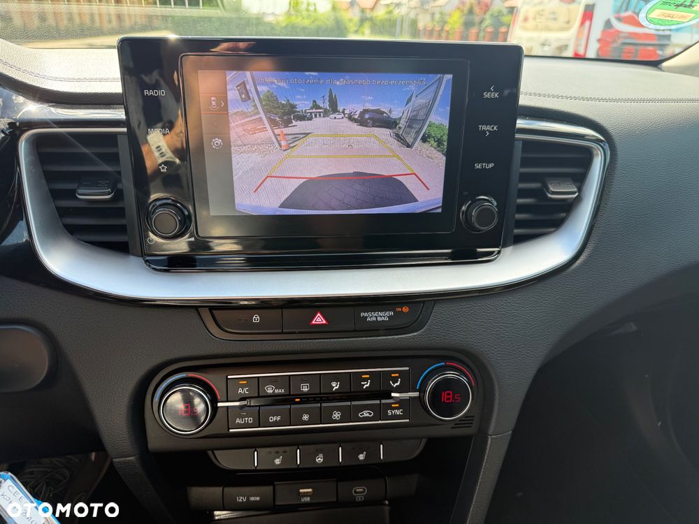 Kia Ceed 1.5 T-GDI L Business Line - 16