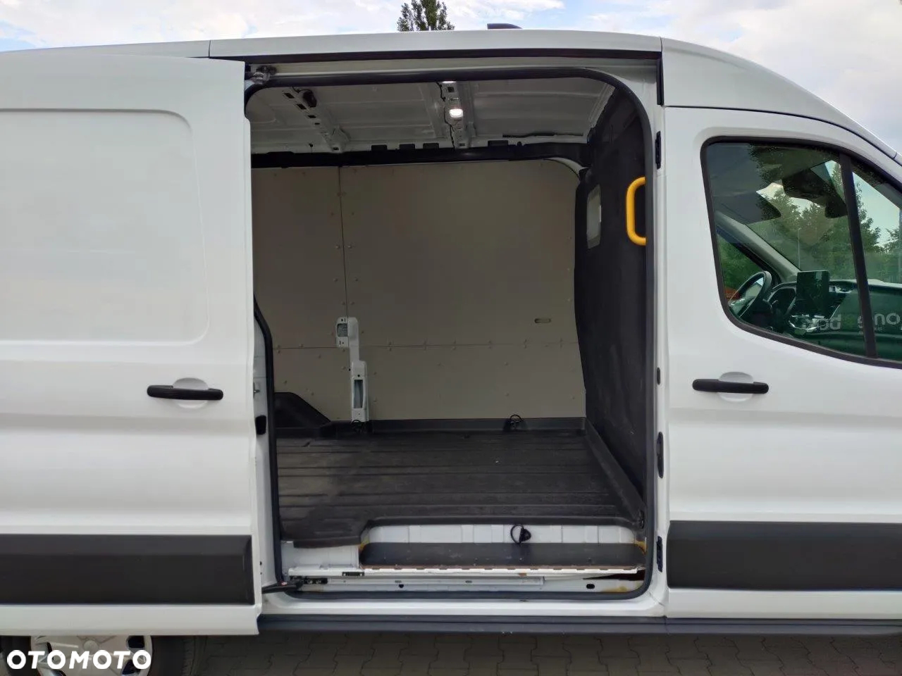 Ford E-Transit - 5