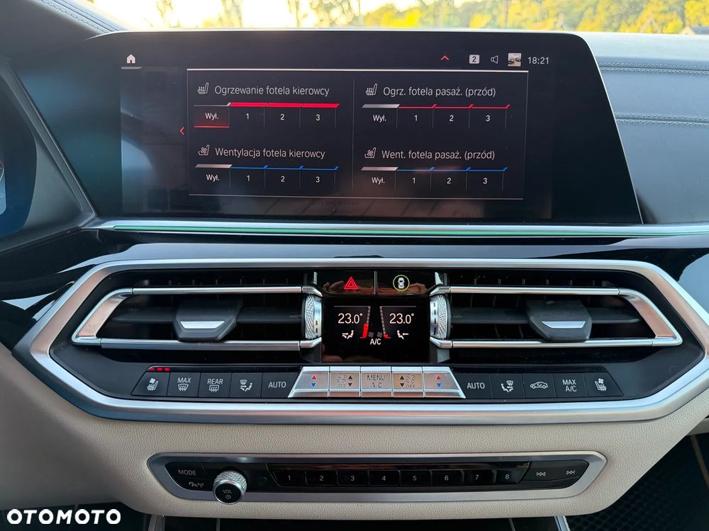 BMW X5 M M50d - 17