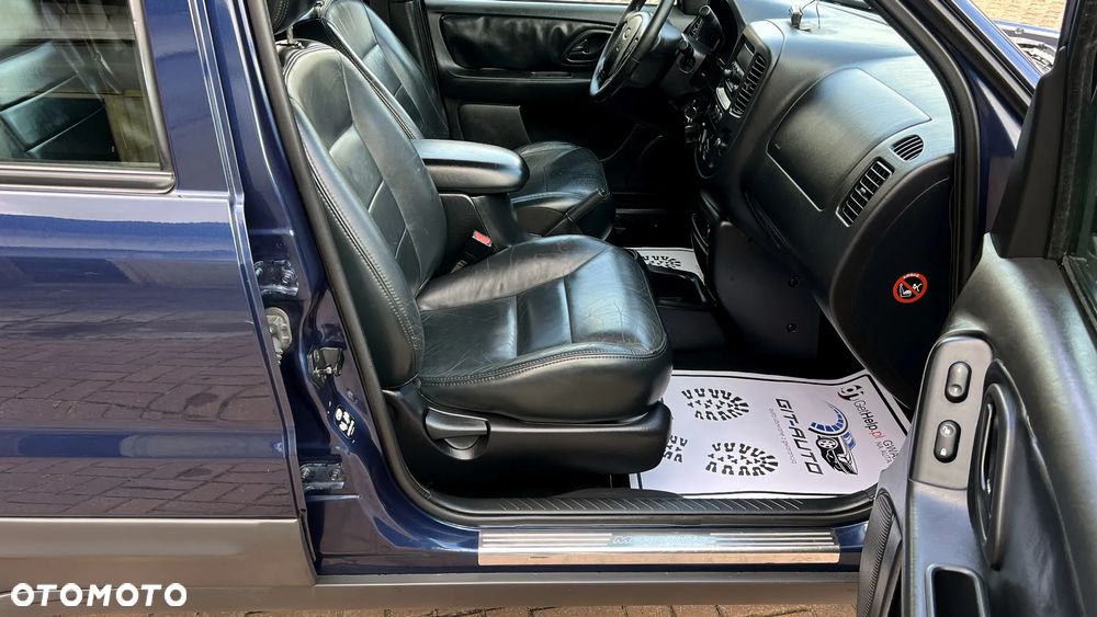 Ford Maverick 3.0 V6 Limited - 22