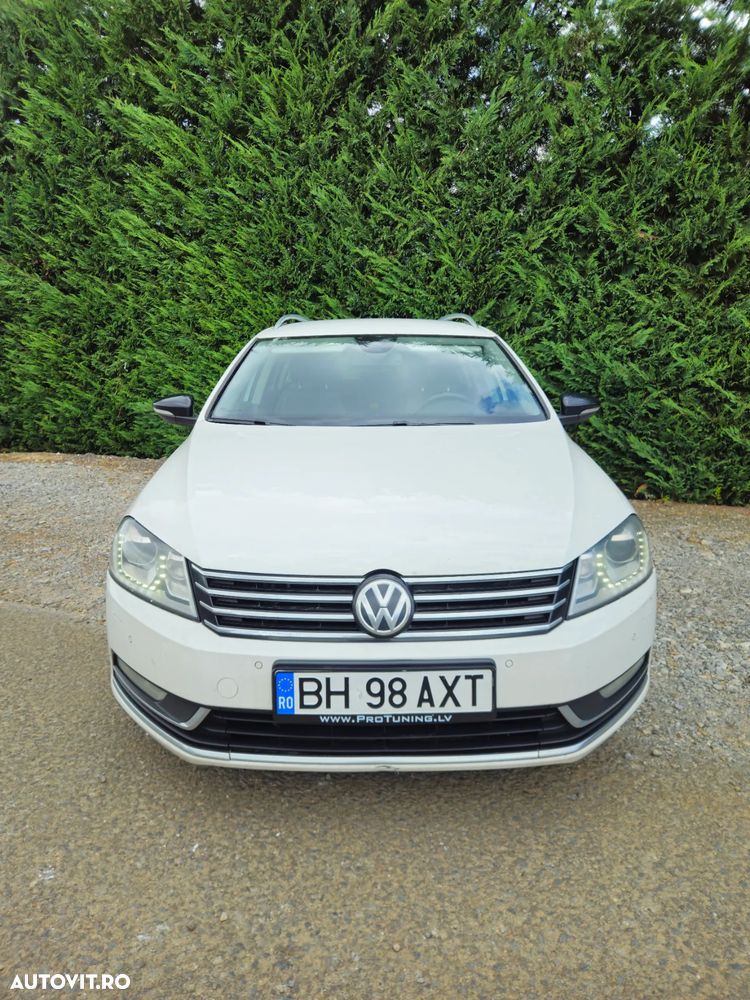 Volkswagen Passat Variant 2.0 TDI Blue TDI Highline - 2