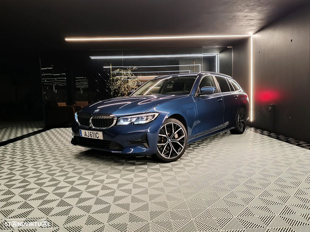 BMW 330 e Corporate Edition Auto - 1