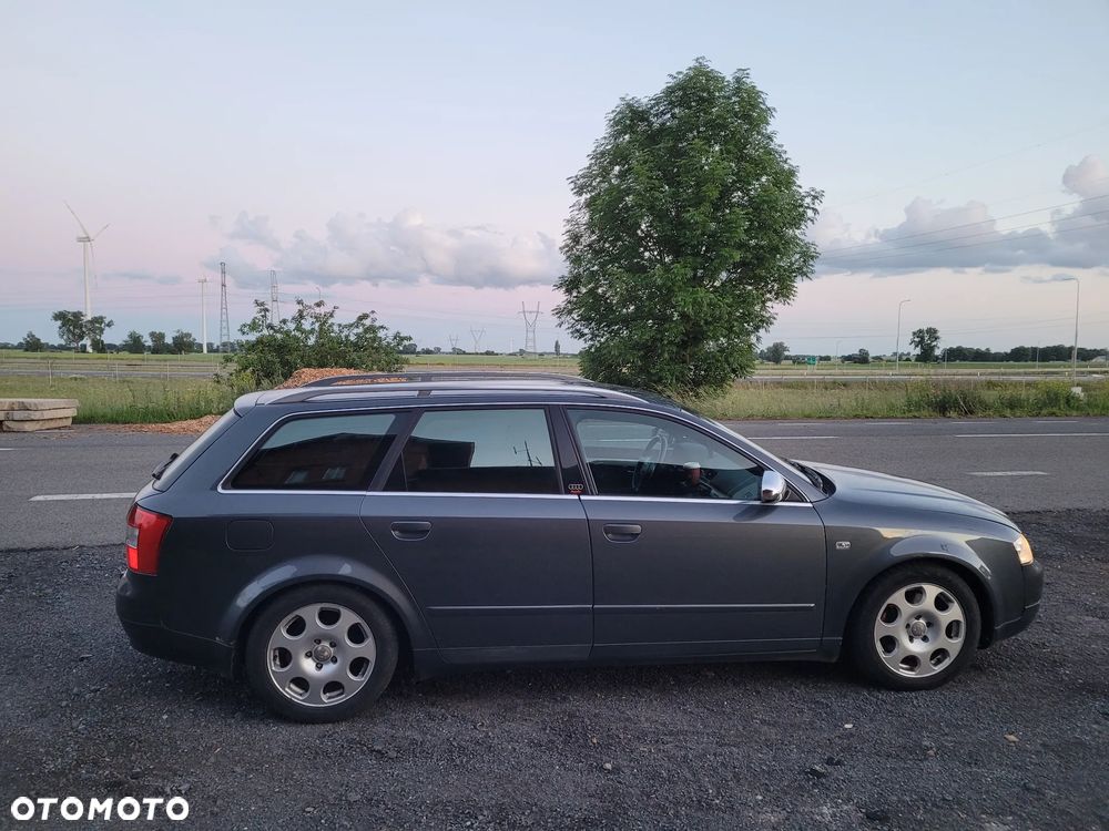 Audi A4 Avant 2.5 TDI Quattro - 5