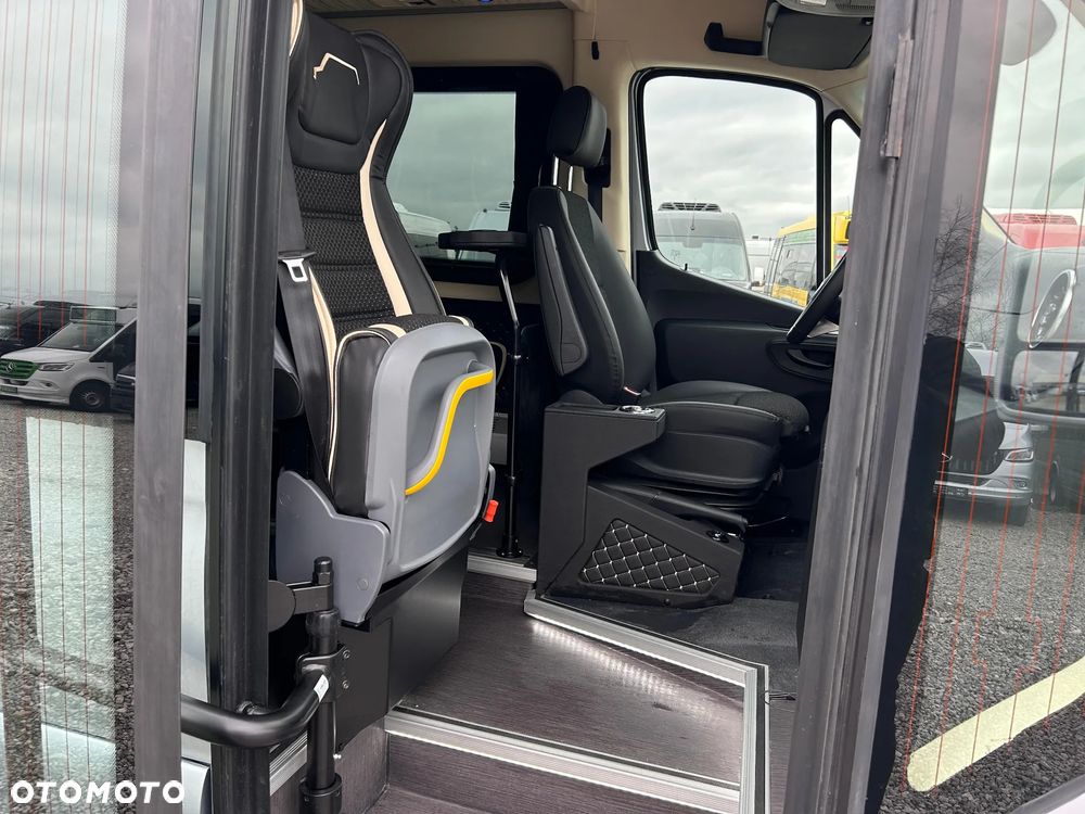Mercedes-Benz Sprinter 519 - 14