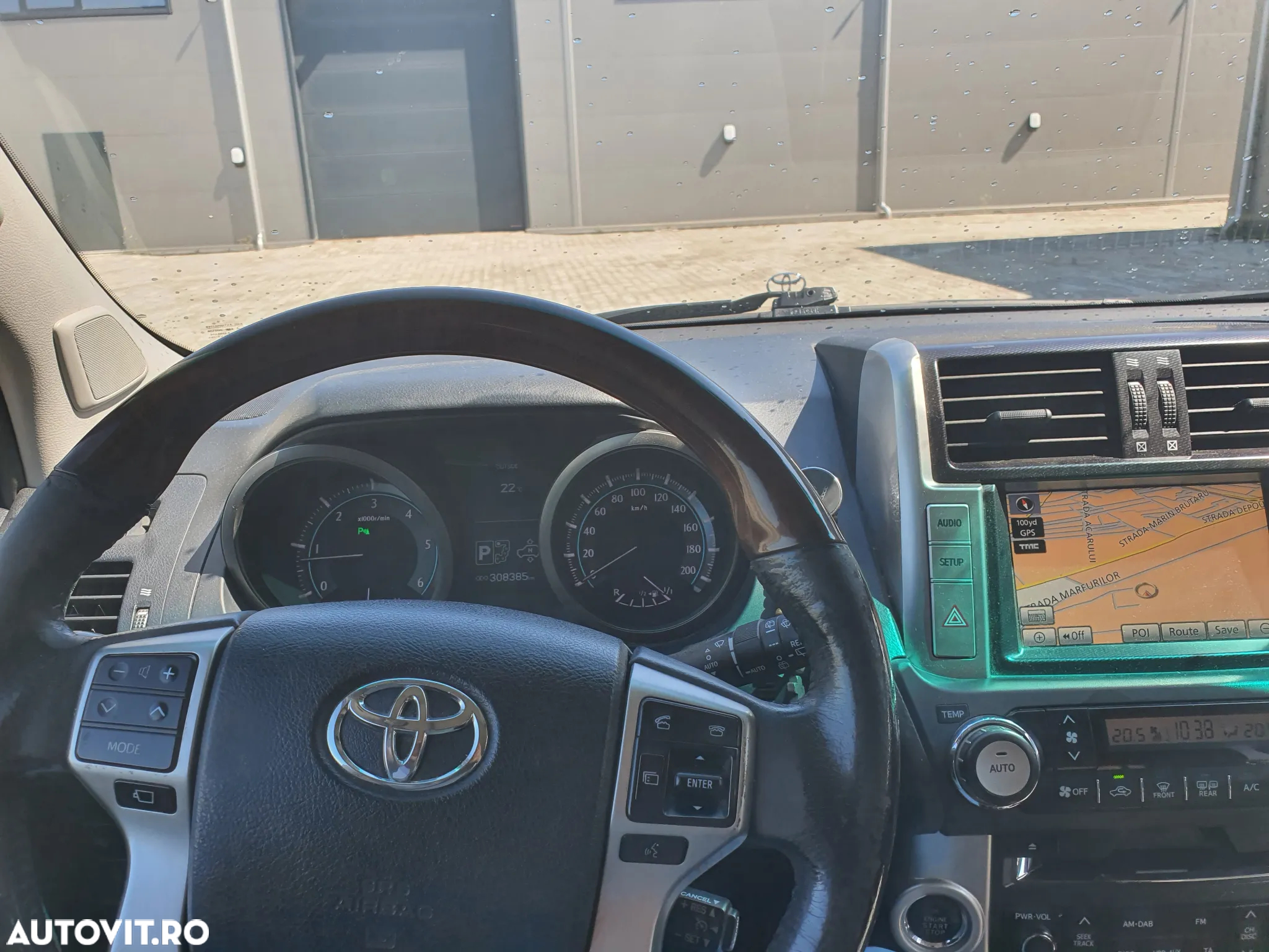 Toyota Land Cruiser 3.0l Turbo D-4D Aut. AVS 7 Locuri Luxury - 5