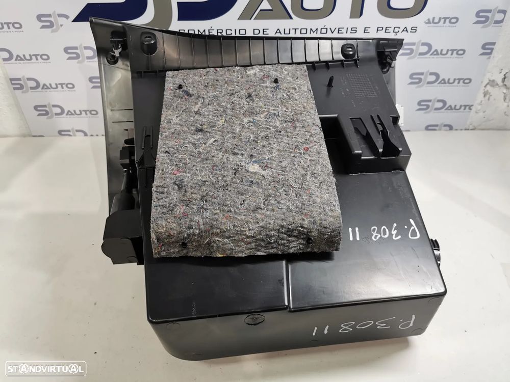 Porta-Luvas - Peugeot 308 II - 3