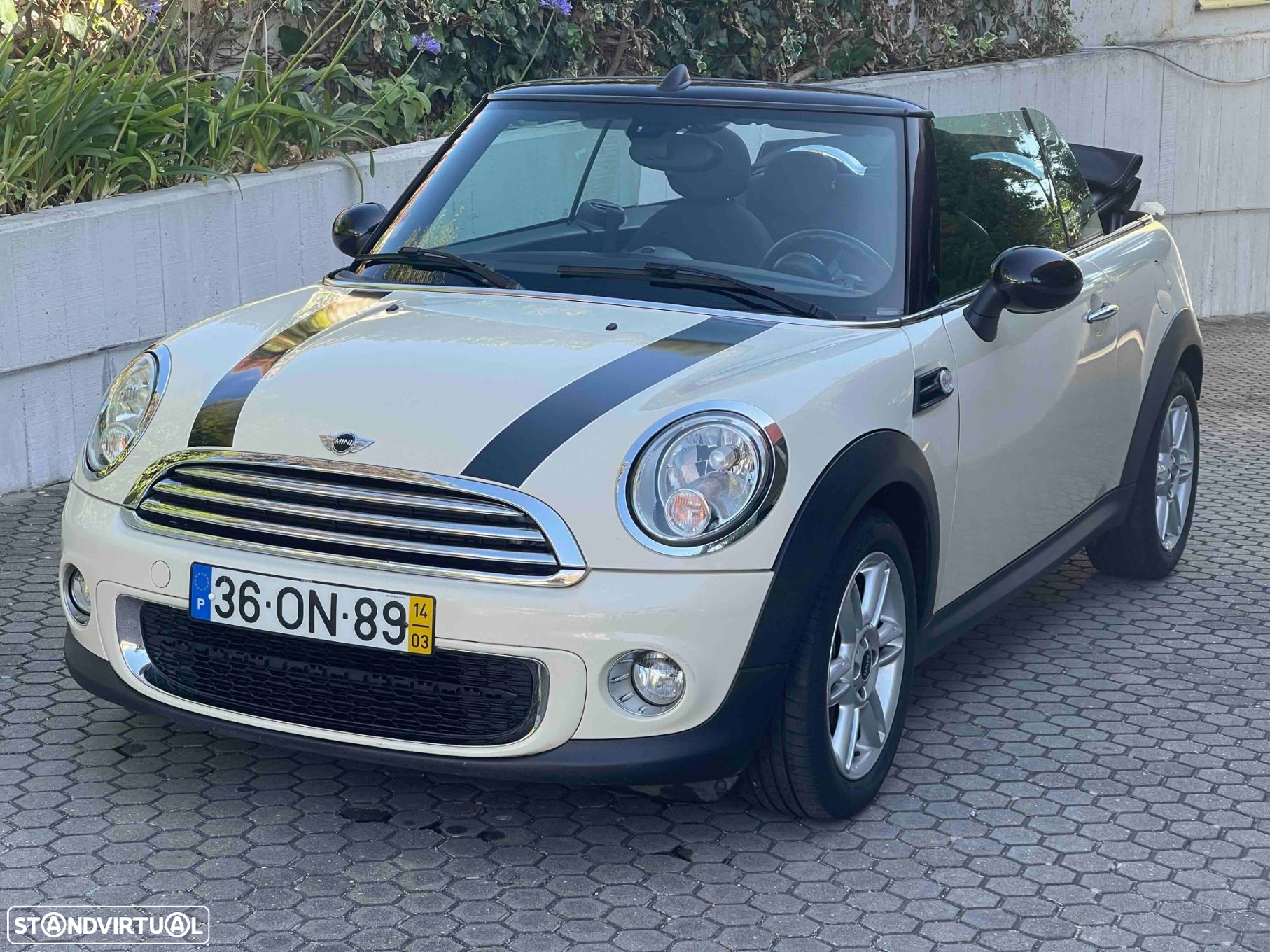 MINI Cabrio Cooper D - 15