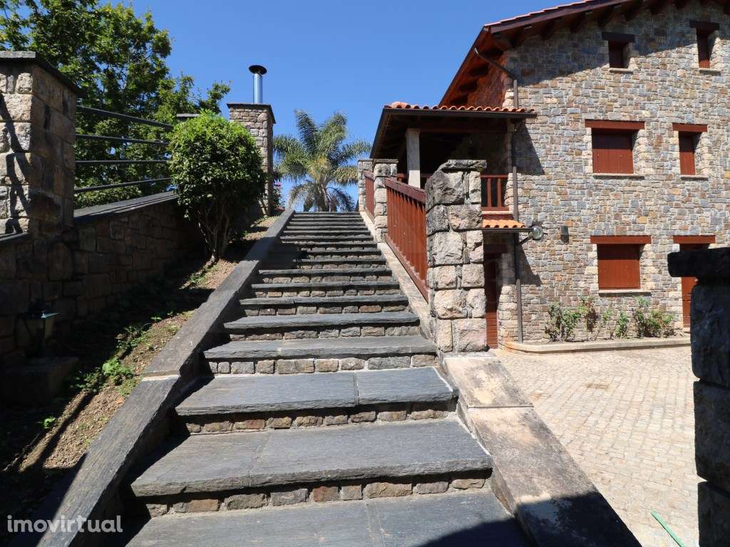 Moradia T8 na Gandra - Grande imagem: 3/29