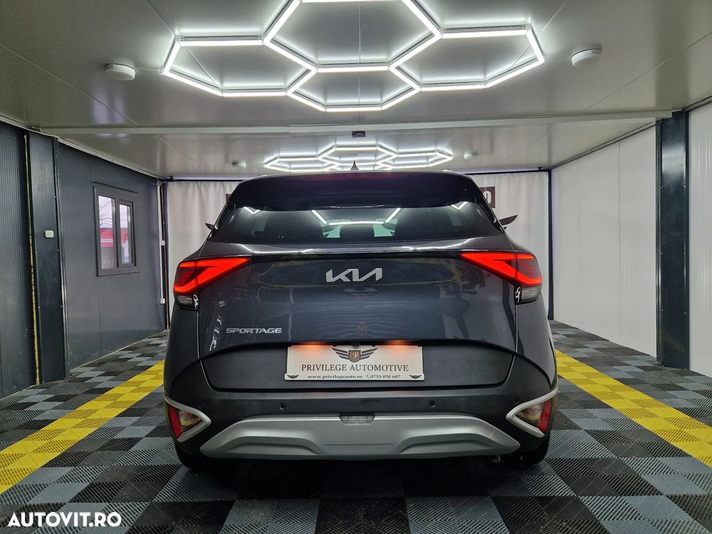 Kia Sportage 1.6 DSL MHEV 7DCT HP 4x2 Style - 6