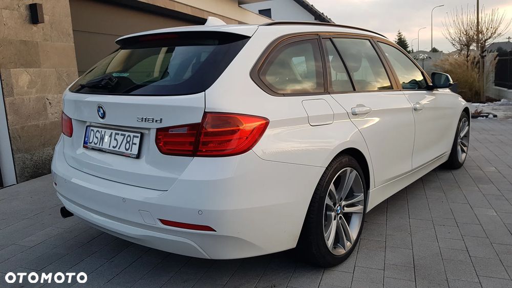 BMW Seria 3 318d Modern Line - 18