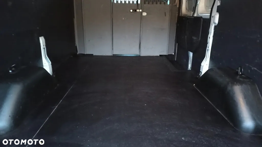 Ford Transit - 15
