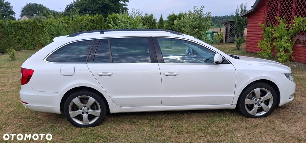 Skoda Superb 1.8 TSI DSG FAMILY - 2