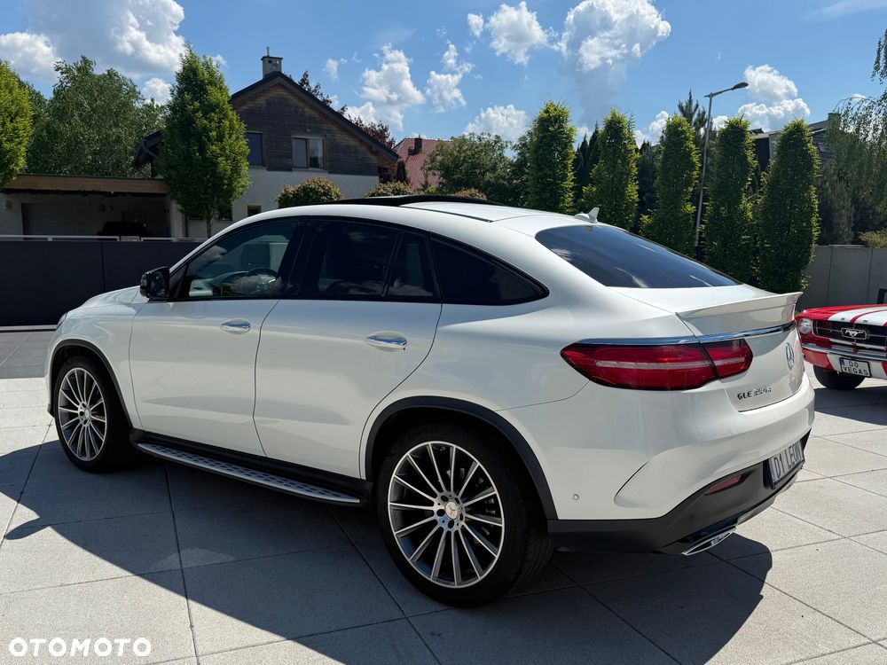 Mercedes-Benz GLE - 4