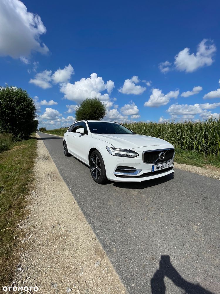 Volvo V90 D3 Momentum - 2