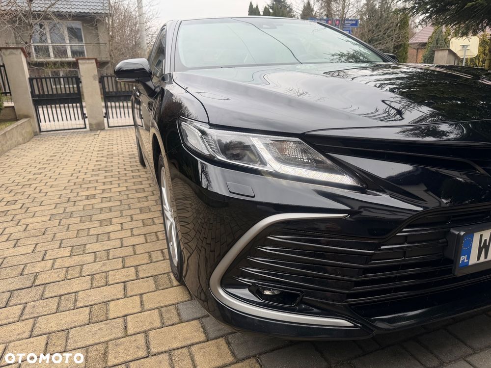 Toyota Camry - 23