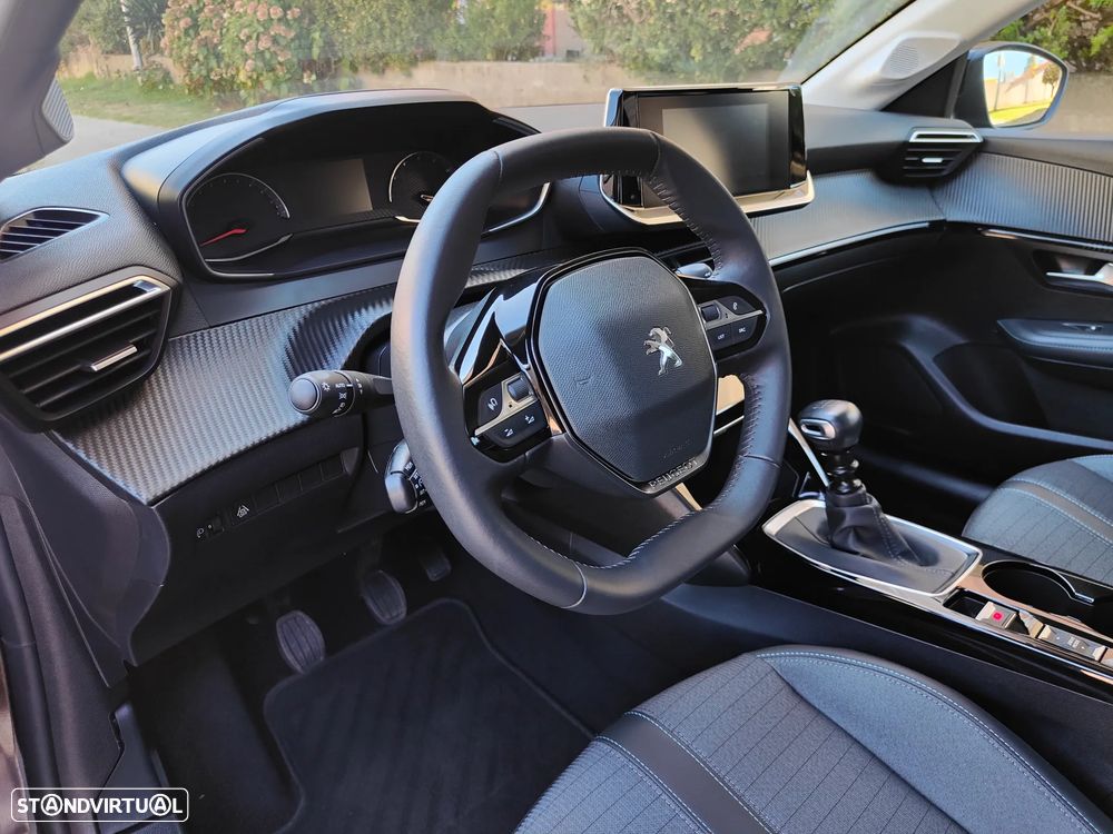 Peugeot 208 1.2 PureTech Allure Pack - 28