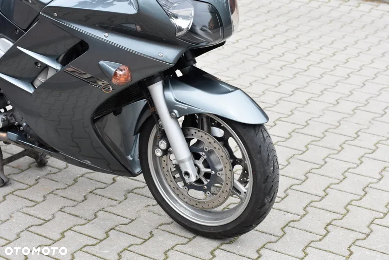 Yamaha FJR - 5
