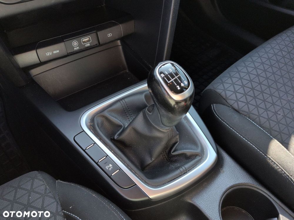Kia Ceed - 14