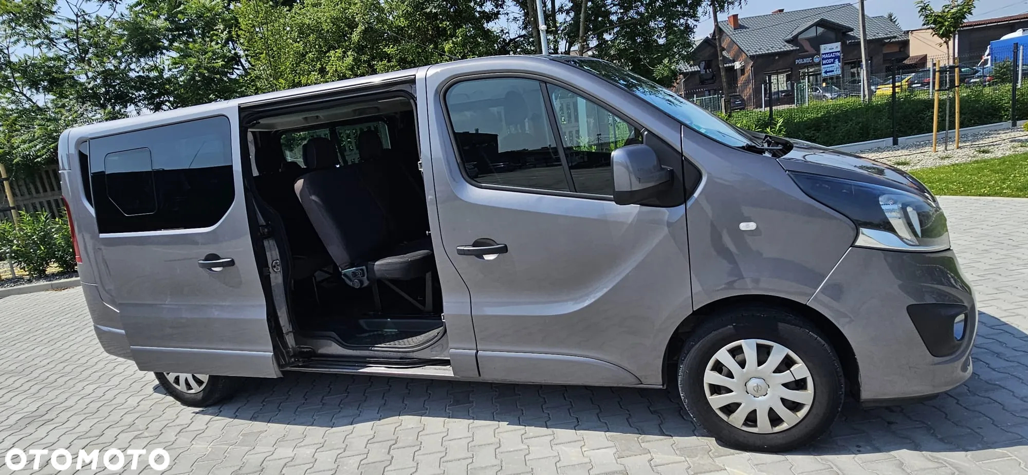 Opel Vivaro - 14