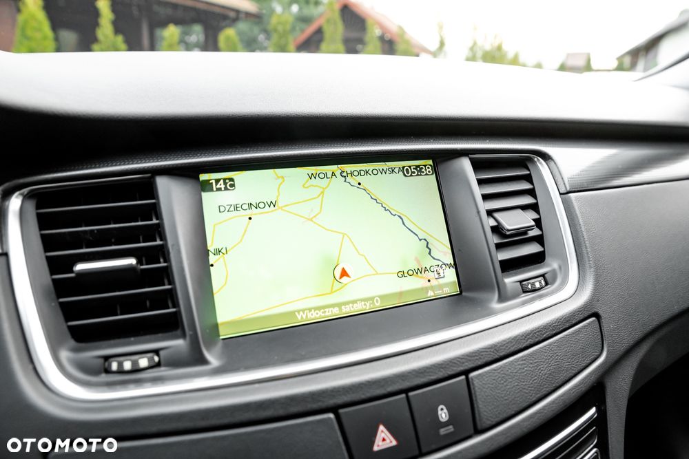 Peugeot 508 Hybrid4 - 33