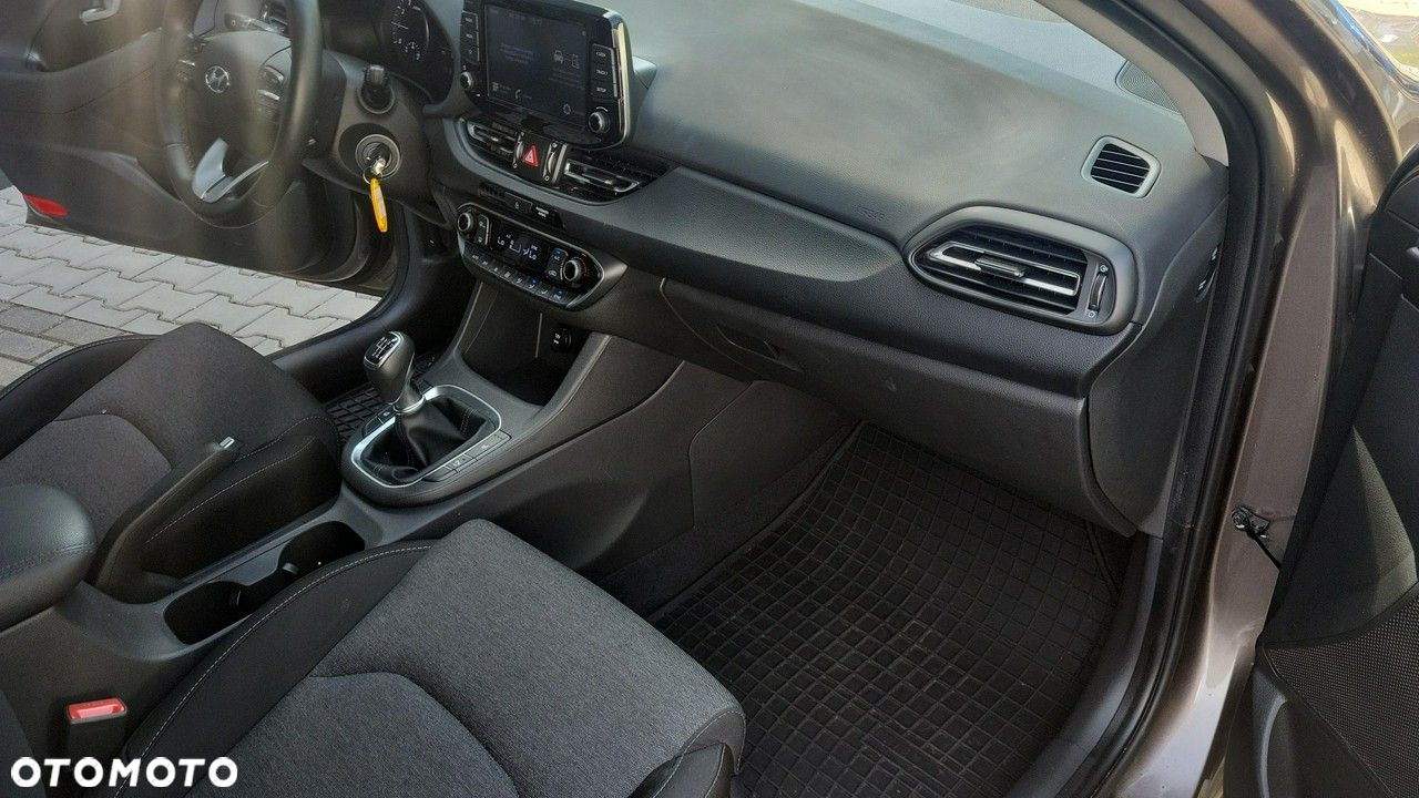 Hyundai i30 - 19